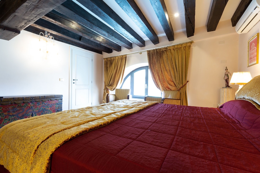 Granda Sweet Suites — Hotel rooms in Venice, Veneto