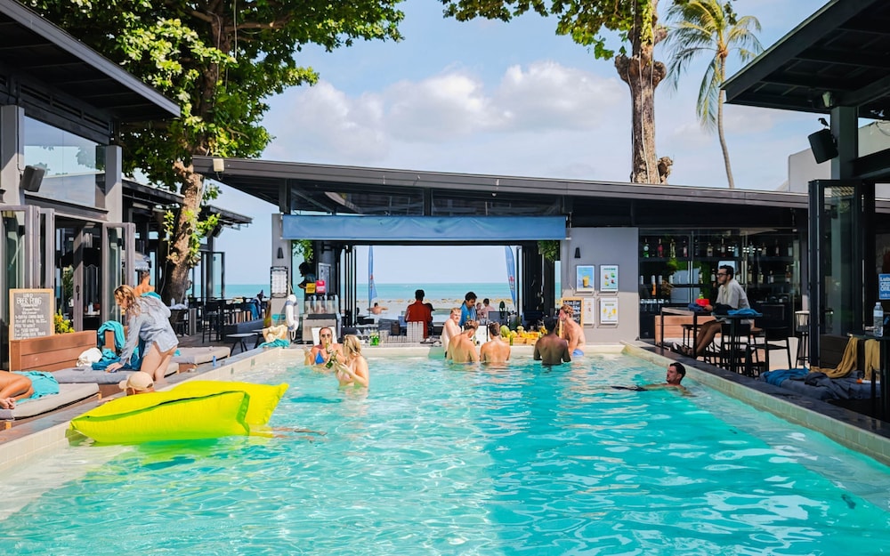 Lub d Koh Samui Chaweng Beach - Beachfront Vibrant Social Vibe — Swimming pool in Bo Phut, Surat Thani