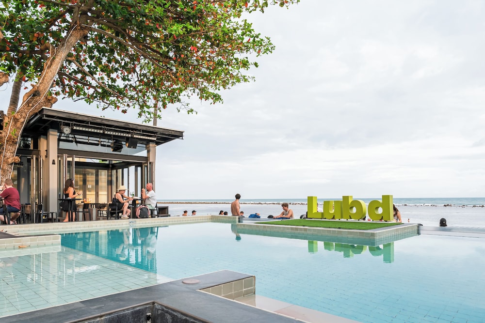 Lub d Koh Samui Chaweng Beach - Beachfront Vibrant Social Vibe — Swimming pool in Bo Phut, Surat Thani