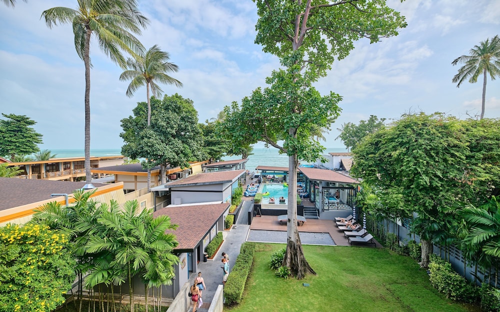 Lub d Koh Samui Chaweng Beach - Beachfront Vibrant Social Vibe — Main photo in Bo Phut, Surat Thani