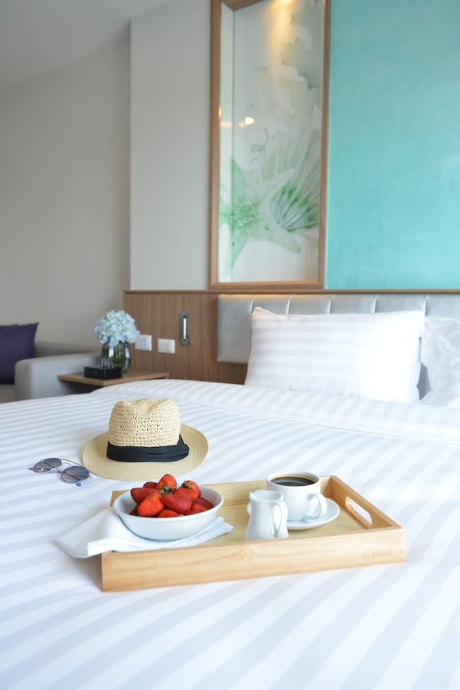 Centre Point Prime Hotel Pattaya — Hotel rooms in Pattaya, Chonburi