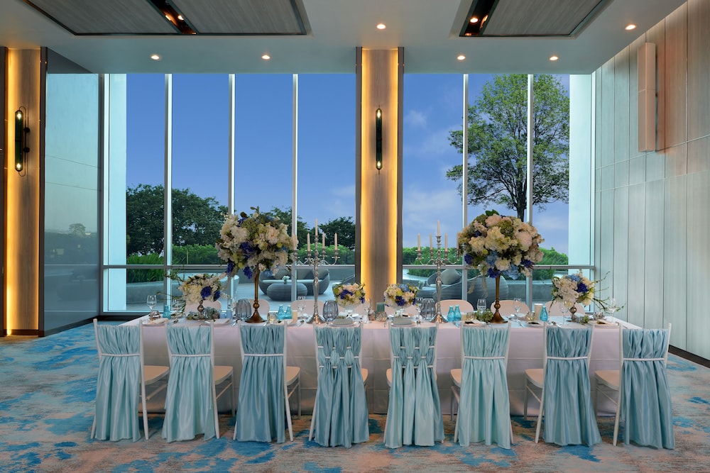 Centre Point Prime Hotel Pattaya — Hotel building in Pattaya, Chonburi