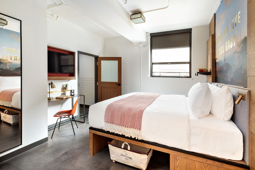 The Revolution Hotel — Hotel rooms in Boston, Massachusetts