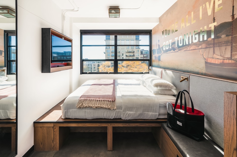 The Revolution Hotel — Hotel rooms in Boston, Massachusetts