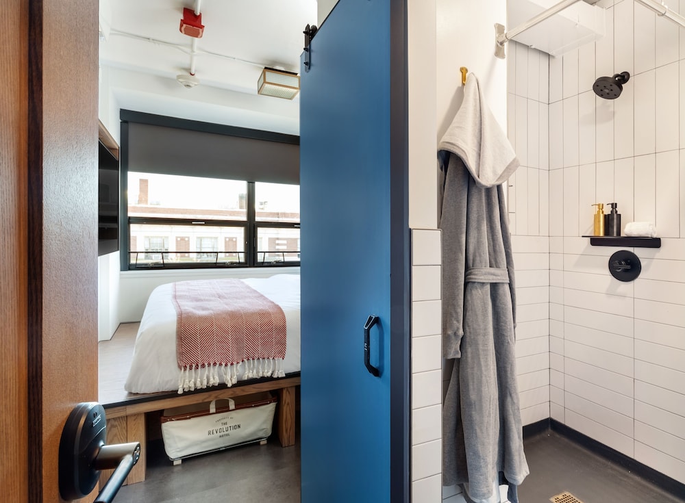 The Revolution Hotel — Hotel rooms in Boston, Massachusetts