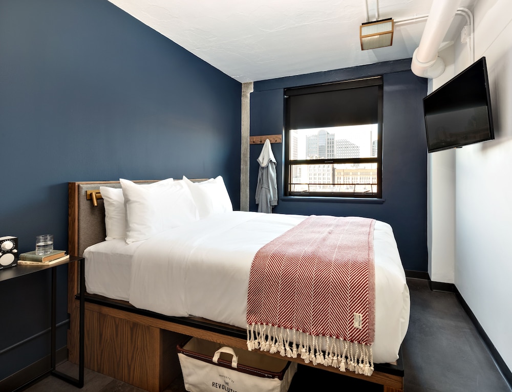 The Revolution Hotel — Hotel rooms in Boston, Massachusetts