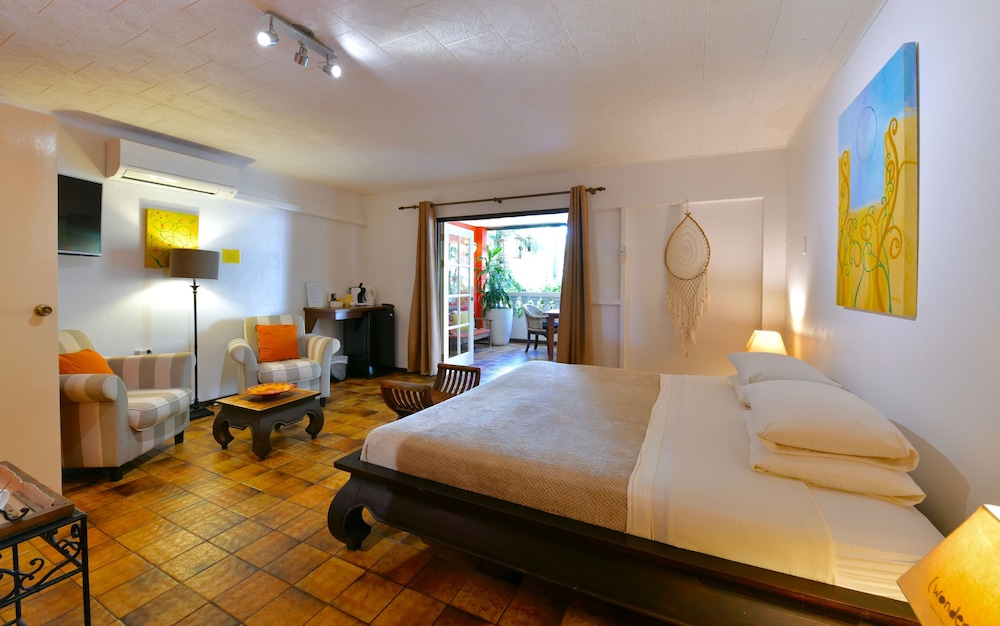 Wonders Boutique Hotel - Adults Only — Hotel rooms in Oranjestad, Aruba