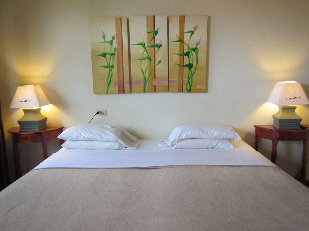 Wonders Boutique Hotel - Adults Only — Hotel rooms in Oranjestad, Aruba