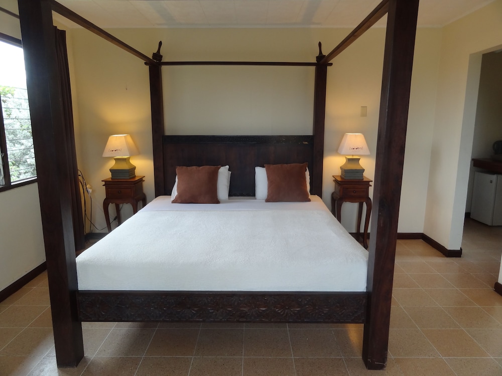 Wonders Boutique Hotel - Adults Only — Hotel rooms in Oranjestad, Aruba