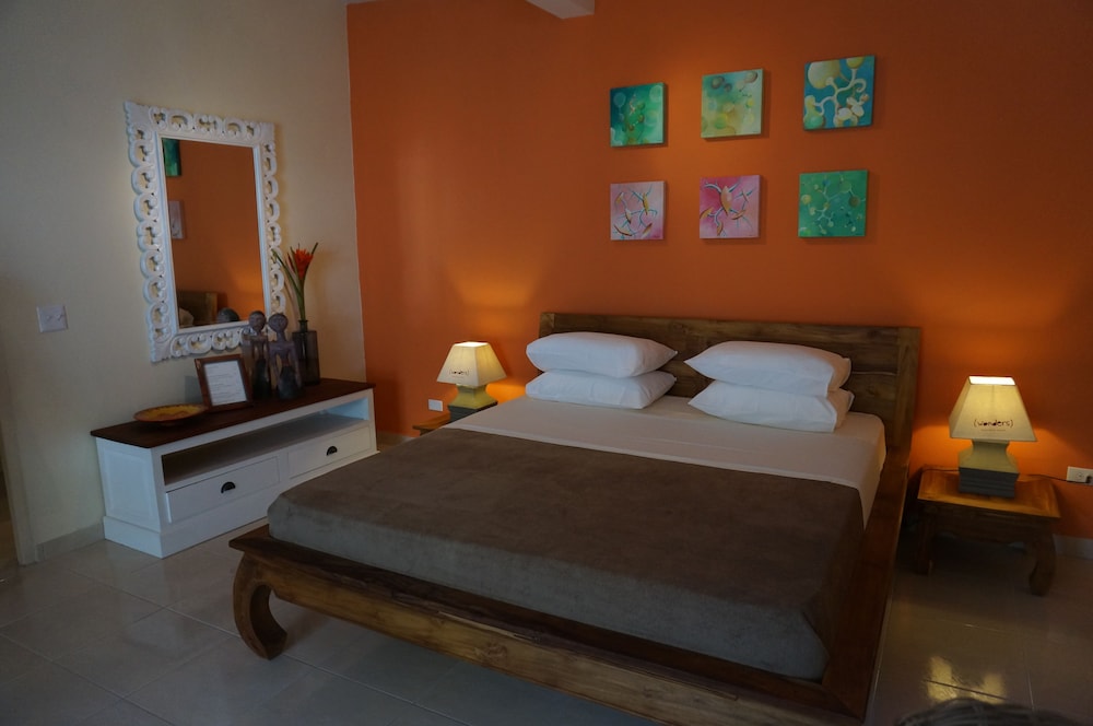 Wonders Boutique Hotel - Adults Only — Hotel rooms in Oranjestad, Aruba