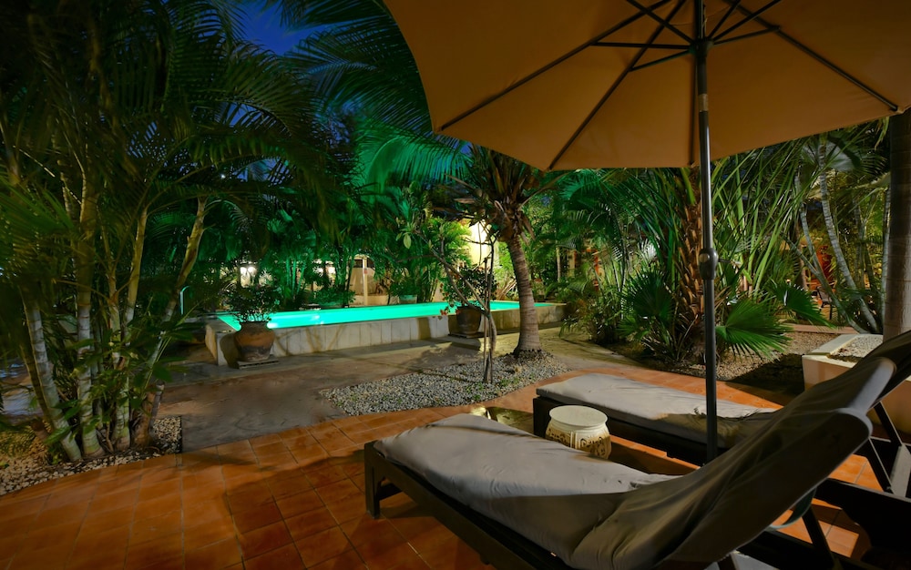 Wonders Boutique Hotel - Adults Only — Swimming pool in Oranjestad, Aruba