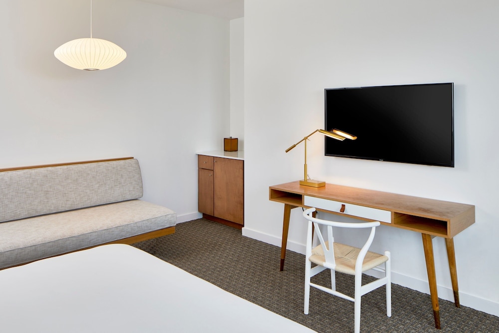 The Sarasota Modern, a Tribute Portfolio Hotel — Hotel rooms in Sarasota, Florida