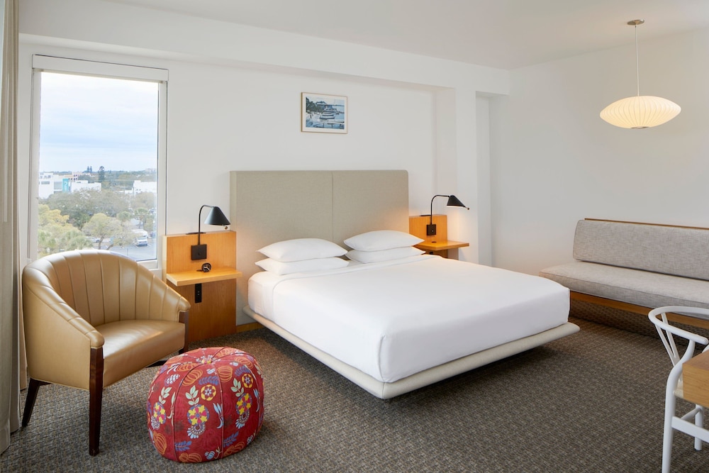 The Sarasota Modern, a Tribute Portfolio Hotel — Hotel rooms in Sarasota, Florida