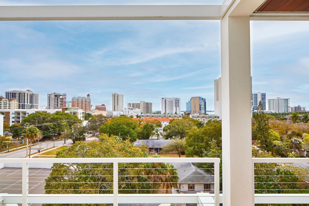 The Sarasota Modern, a Tribute Portfolio Hotel — Attractions in the area in Sarasota, Florida