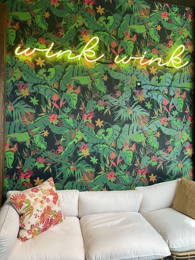 The Sarasota Modern, a Tribute Portfolio Hotel — Hotel rooms in Sarasota, Florida