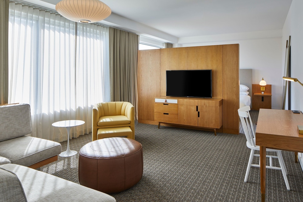 The Sarasota Modern, a Tribute Portfolio Hotel — Hotel rooms in Sarasota, Florida