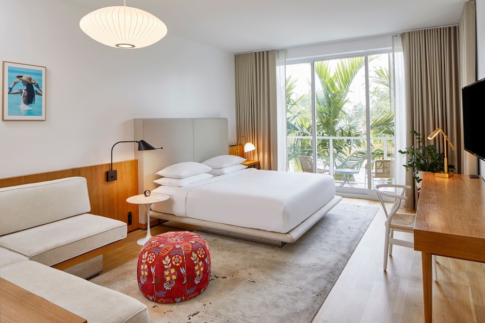 The Sarasota Modern, a Tribute Portfolio Hotel — Hotel rooms in Sarasota, Florida