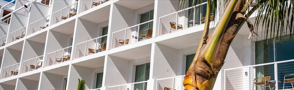 The Sarasota Modern, a Tribute Portfolio Hotel — Hotel building in Sarasota, Florida