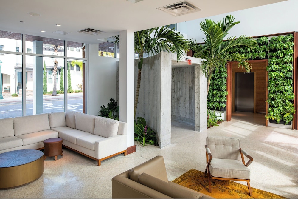 The Sarasota Modern, a Tribute Portfolio Hotel — Hotel building in Sarasota, Florida