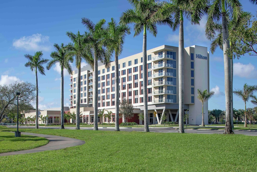 Hilton Miami Dadeland — Hotel building in Sunset, Florida