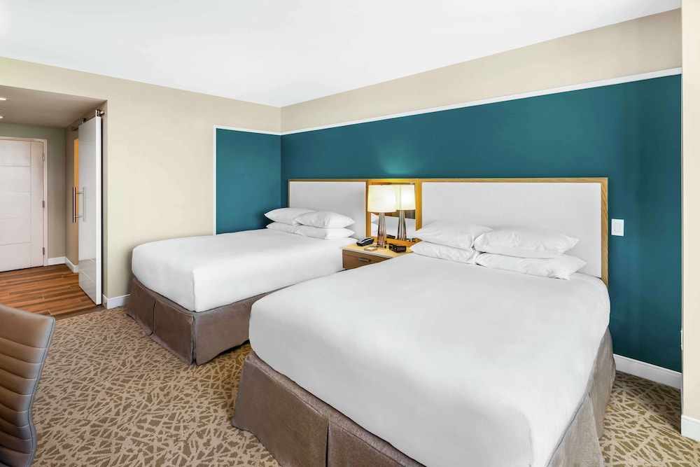 Hilton Miami Dadeland — Hotel rooms in Sunset, Florida