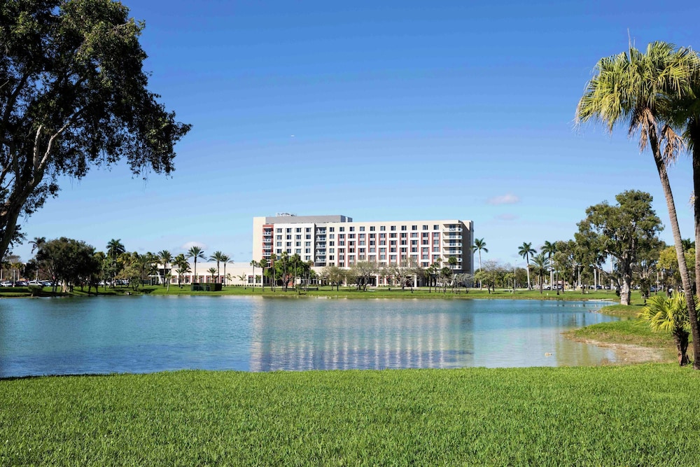 Hilton Miami Dadeland — Hotel building in Sunset, Florida