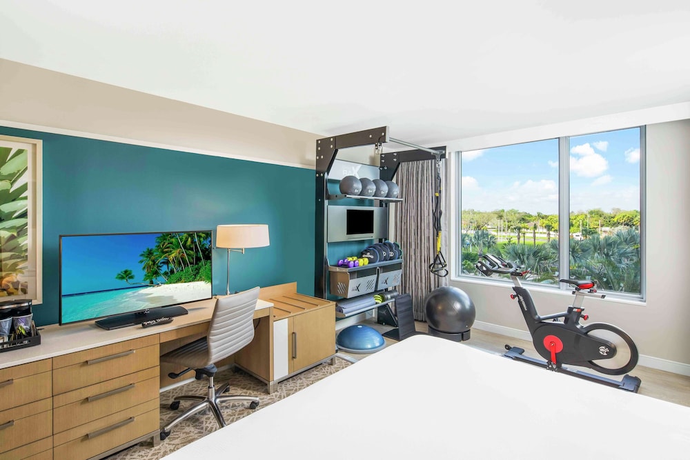Hilton Miami Dadeland — Hotel rooms in Sunset, Florida