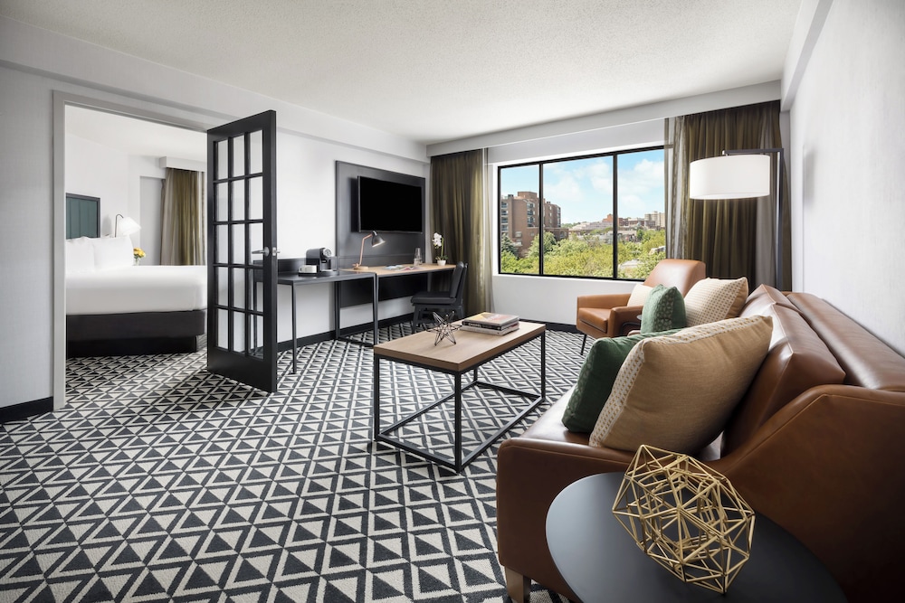 Arcadian Hotel — Hotel rooms in Brookline, Massachusetts