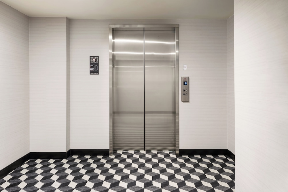 Arcadian Hotel — Hotel building in Brookline, Massachusetts