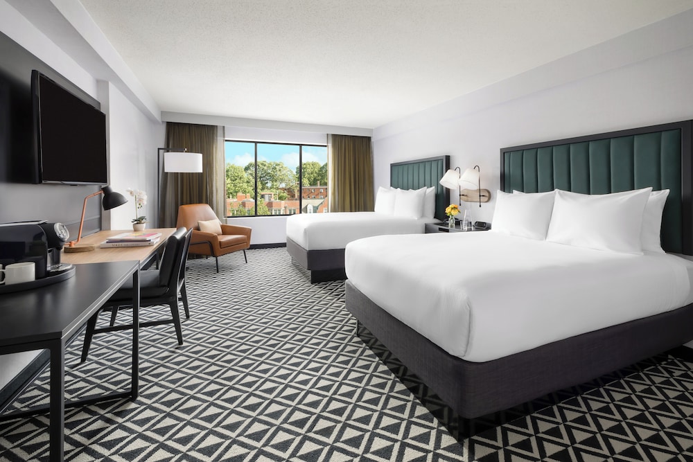 Arcadian Hotel — Hotel rooms in Brookline, Massachusetts