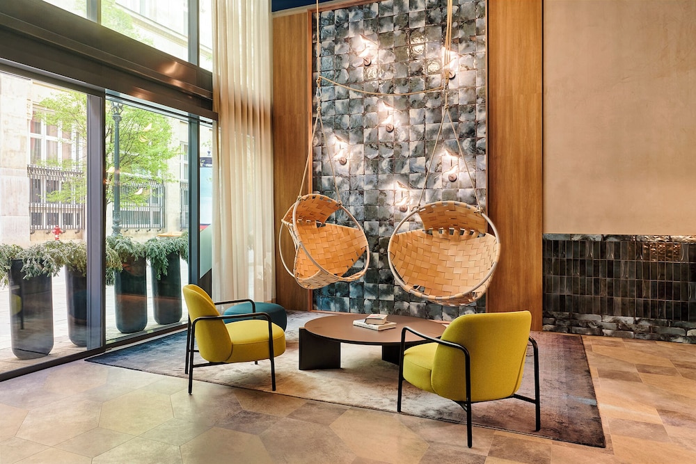 voco Budapest D8 by IHG — Hotel building in Budapest, Budapest