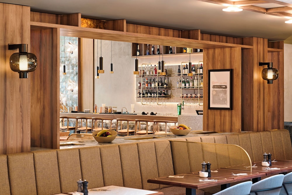 voco Budapest D8 by IHG — Restaurant & bars in Budapest, Budapest