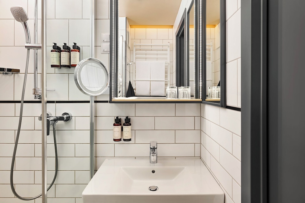 voco Budapest D8 by IHG — Hotel rooms in Budapest, Budapest