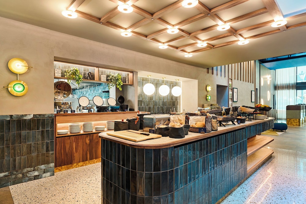 voco Budapest D8 by IHG — Restaurant & bars in Budapest, Budapest