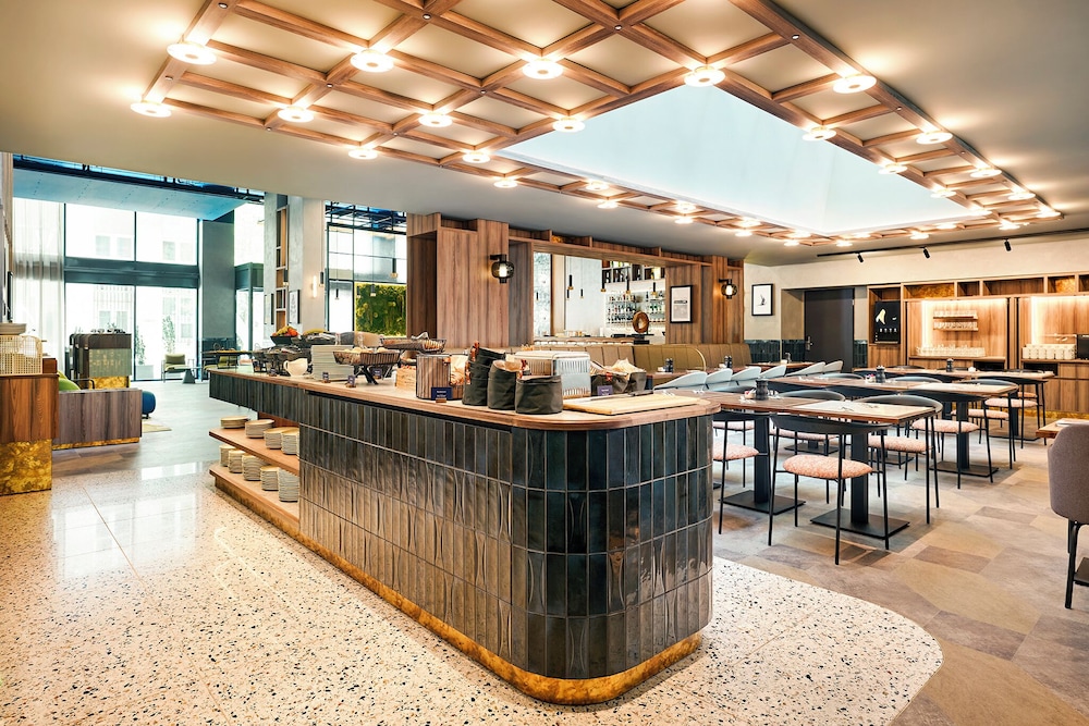 voco Budapest D8 by IHG — Restaurant & bars in Budapest, Budapest