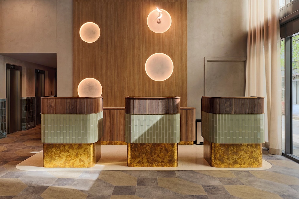 voco Budapest D8 by IHG — Hotel building in Budapest, Budapest