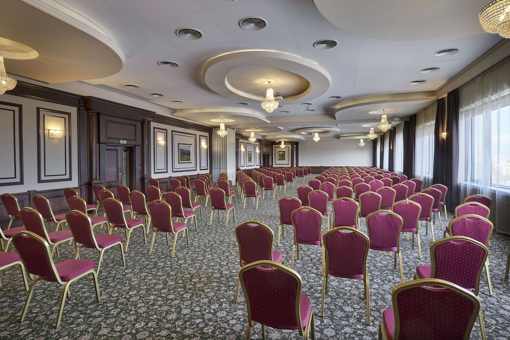 Radisson Hotel Plovdiv — Hotel building in Plovdiv, Plovdiv