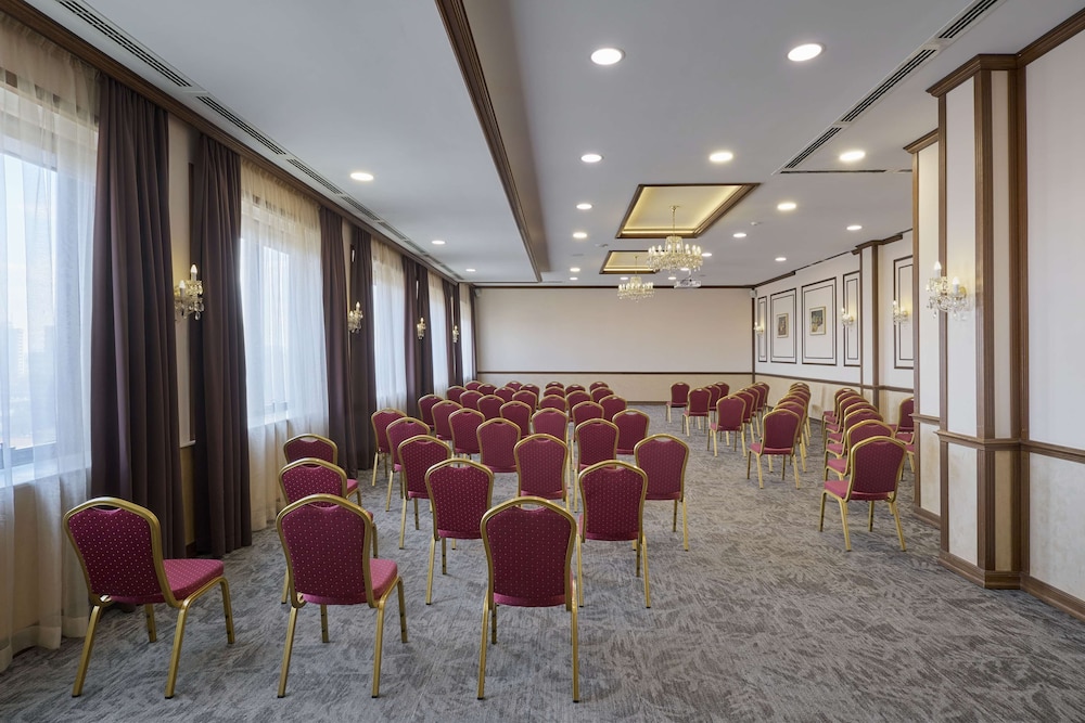 Radisson Hotel Plovdiv — Hotel building in Plovdiv, Plovdiv