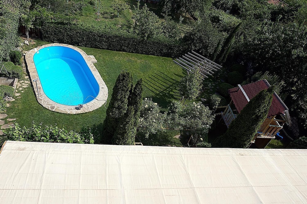 Margarita — Swimming pool in Varna, Varna Region