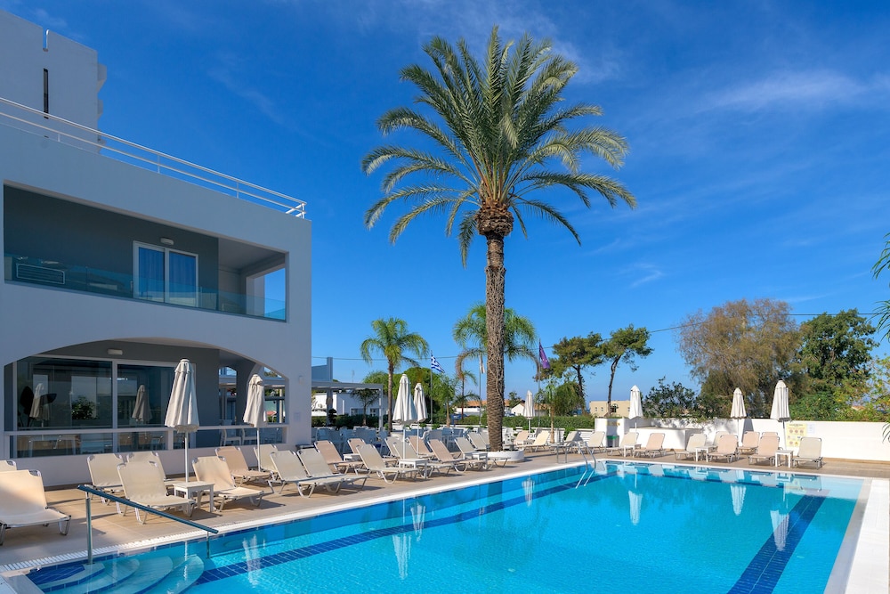 Oceanis Park Hotel — Pool in Ialyssos, South Aegean