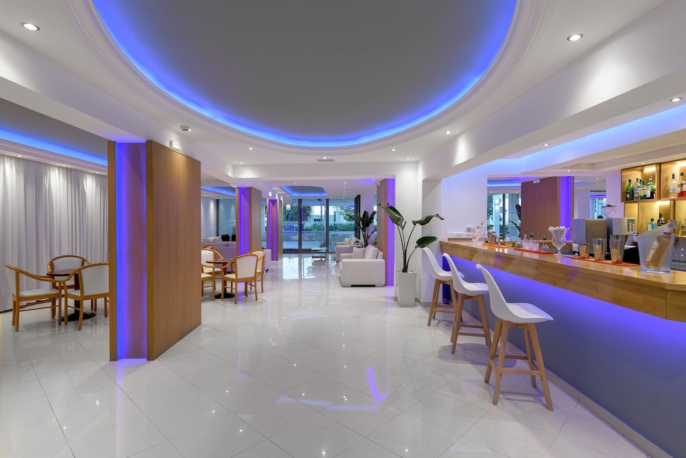 Oceanis Park Hotel — Rooms in Ialyssos, South Aegean