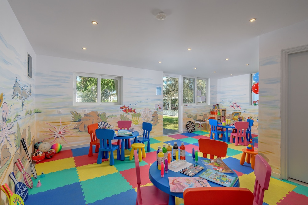 Oceanis Park Hotel — Facilities in Ialyssos, South Aegean