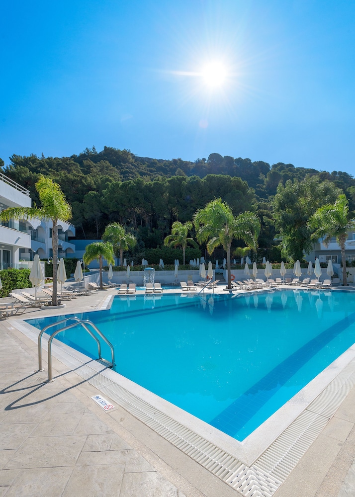 Oceanis Park Hotel — Pool in Ialyssos, South Aegean