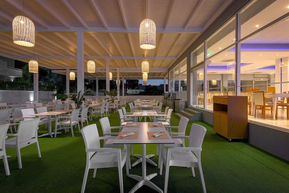 Oceanis Park Hotel — Restaurant in Ialyssos, South Aegean