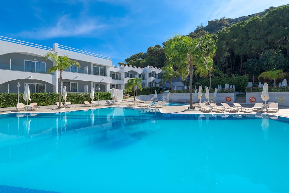 Oceanis Park Hotel — Pool in Ialyssos, South Aegean