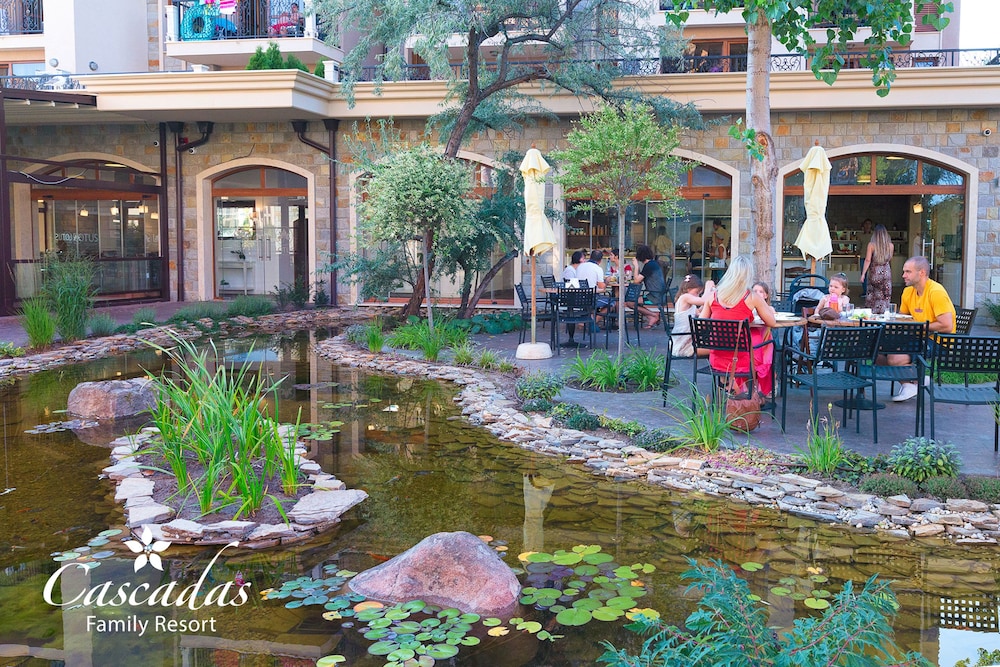 Cascadas Family Resort — Restaurant & bars in Sunny Beach, Burgas Region