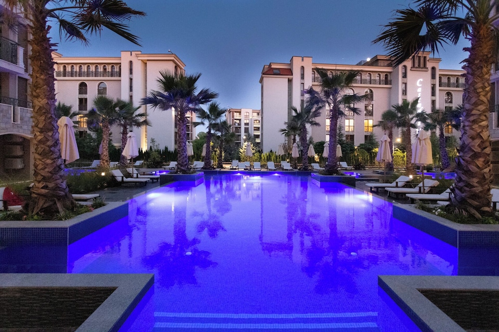 Cascadas Family Resort — Swimming pool in Sunny Beach, Burgas Region