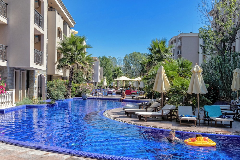 Cascadas Family Resort — Swimming pool in Sunny Beach, Burgas Region