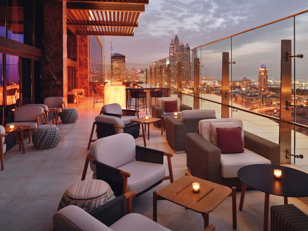Grand Plaza Mövenpick Media City — Restaurant & bars in Dubai