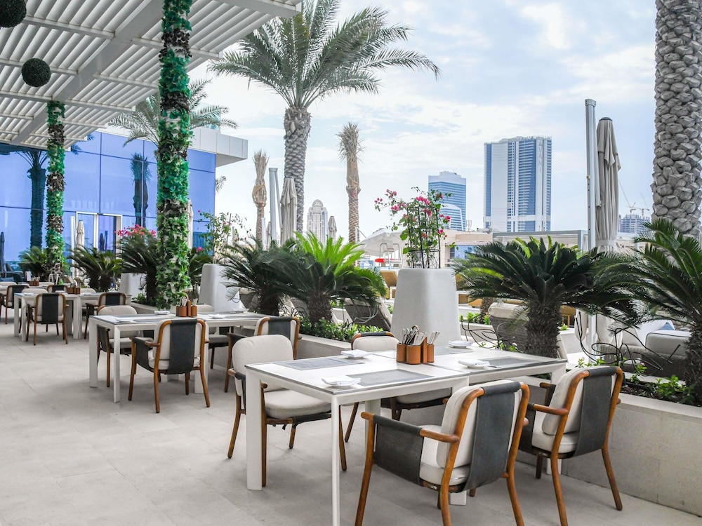 Grand Plaza Mövenpick Media City — Restaurant & bars in Dubai